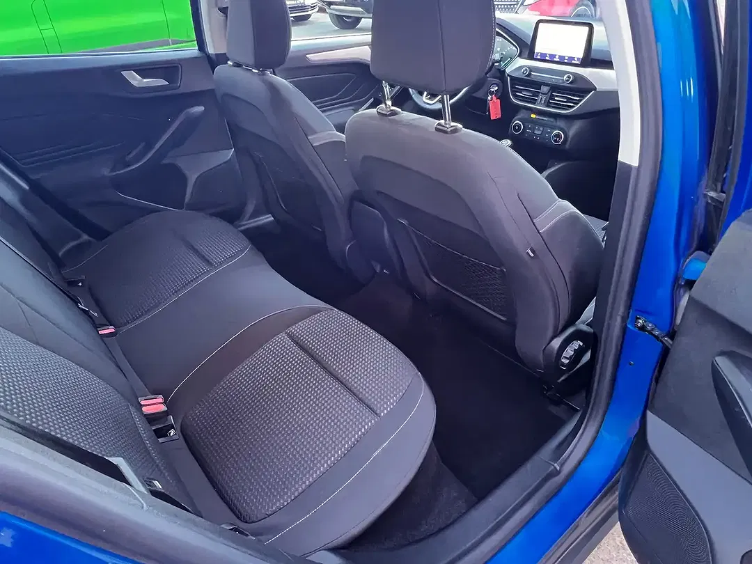 Ford Focus Cool & Connect - Thumbnail 14