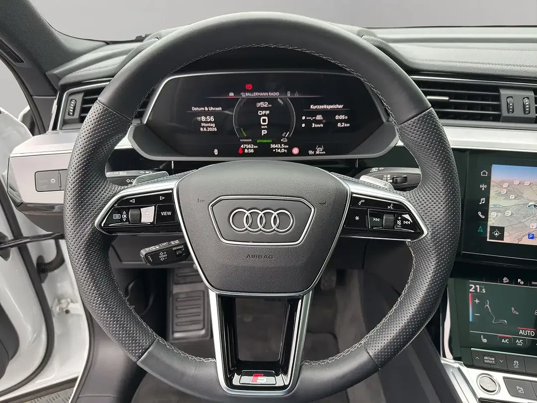 Audi e-tron 55 quattro S line - Thumbnail 9