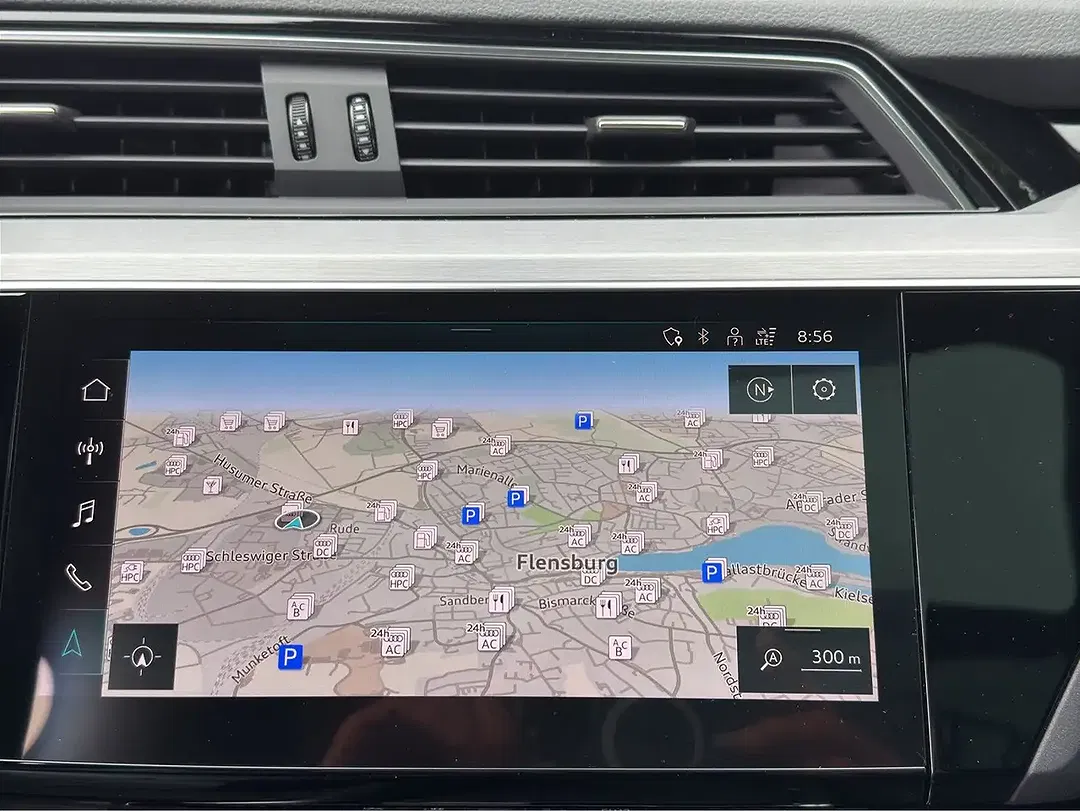 Audi e-tron 55 quattro S line - Thumbnail 10
