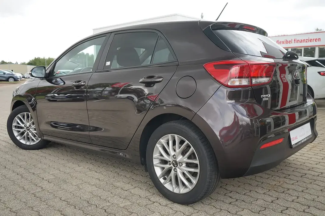 Kia Rio 1.2 Dream Team - Thumbnail 13