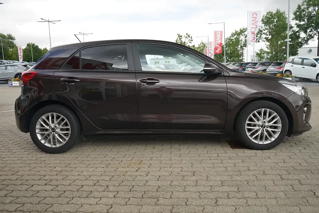 Kia Rio 1.2 Dream Team - foto 2