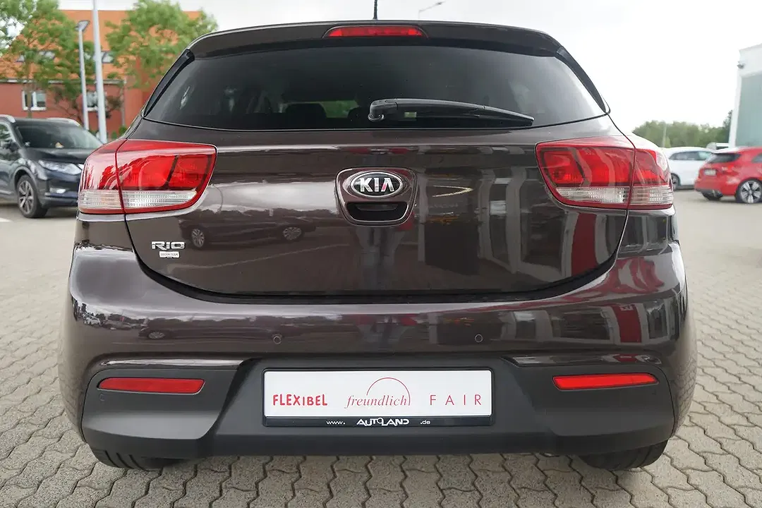 Kia Rio 1.2 Dream Team - Thumbnail 6