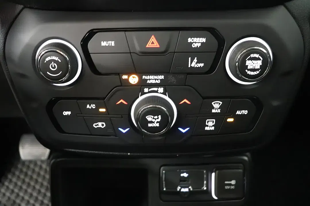 Jeep Renegade 1.5 T4 e-Hybrid Limited - foto 15