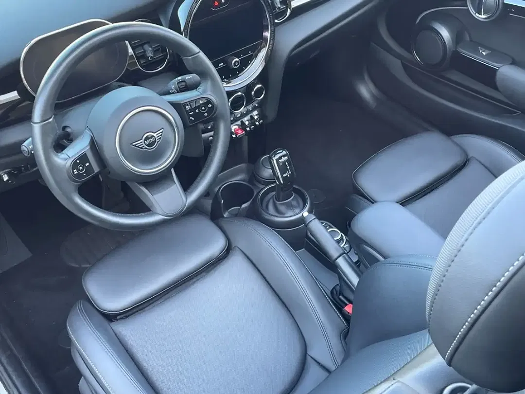 MINI Cooper Cabrio - Thumbnail 11