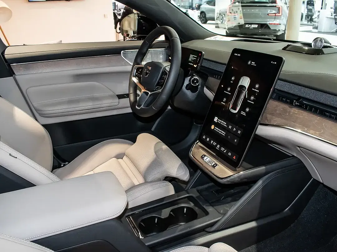 Volvo ES90 Single Motor Extended Range Ultra - Thumbnail 7