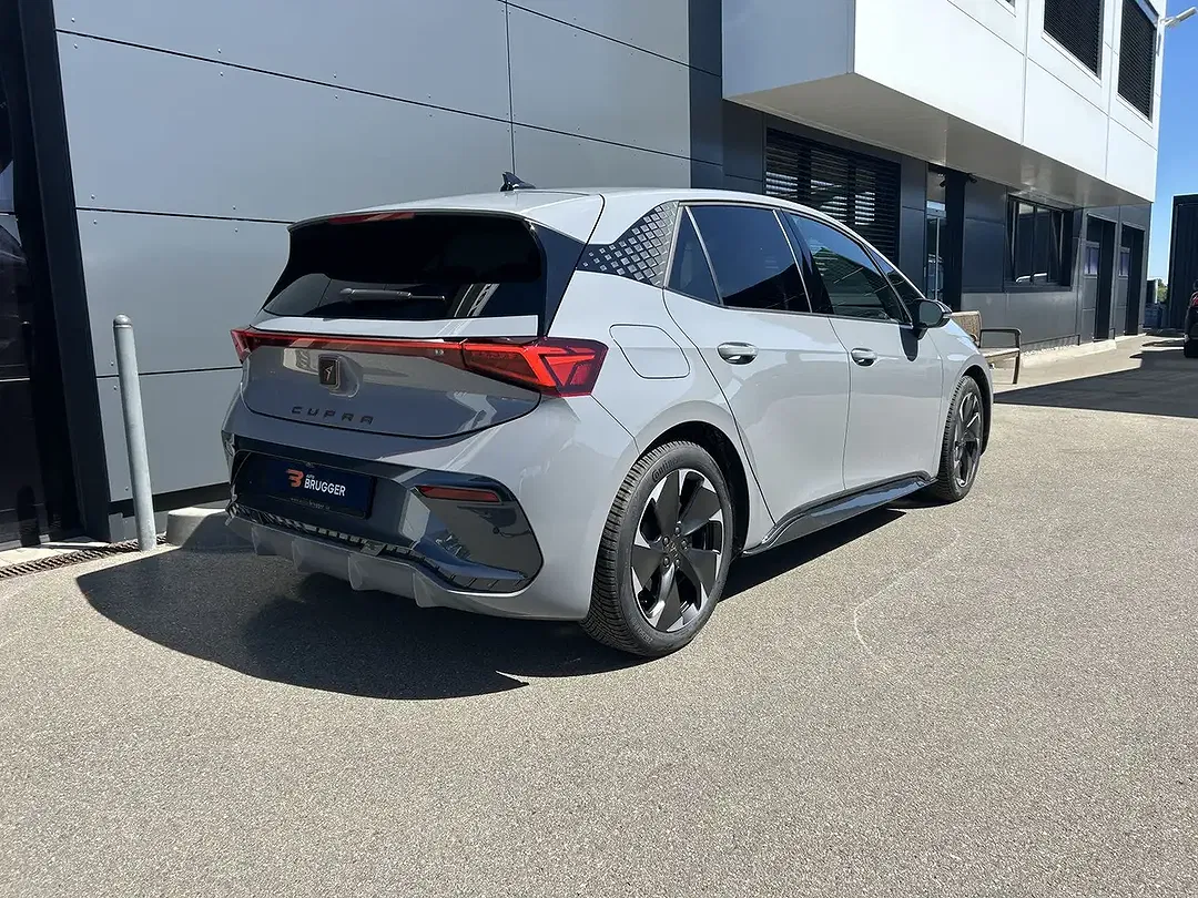 CUPRA Born - Thumbnail 6