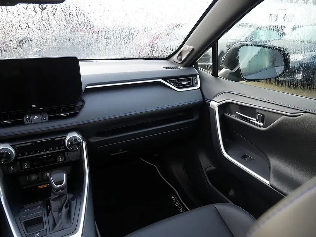 Toyota RAV 4 Hybrid Style - Thumbnail 11