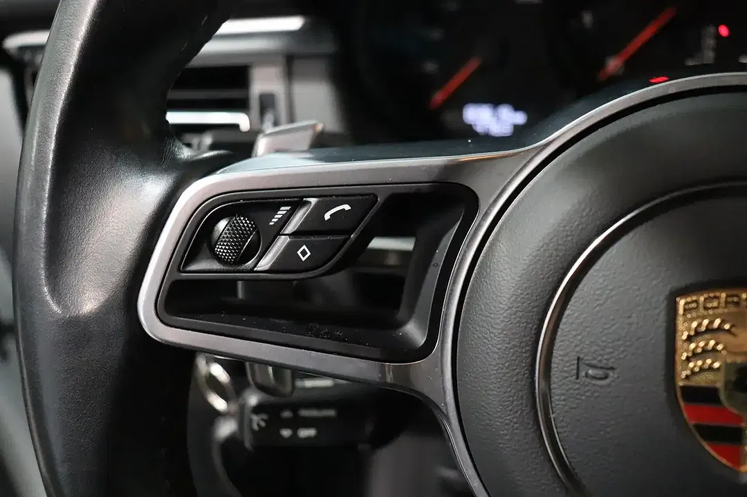 Porsche Macan - Thumbnail 7