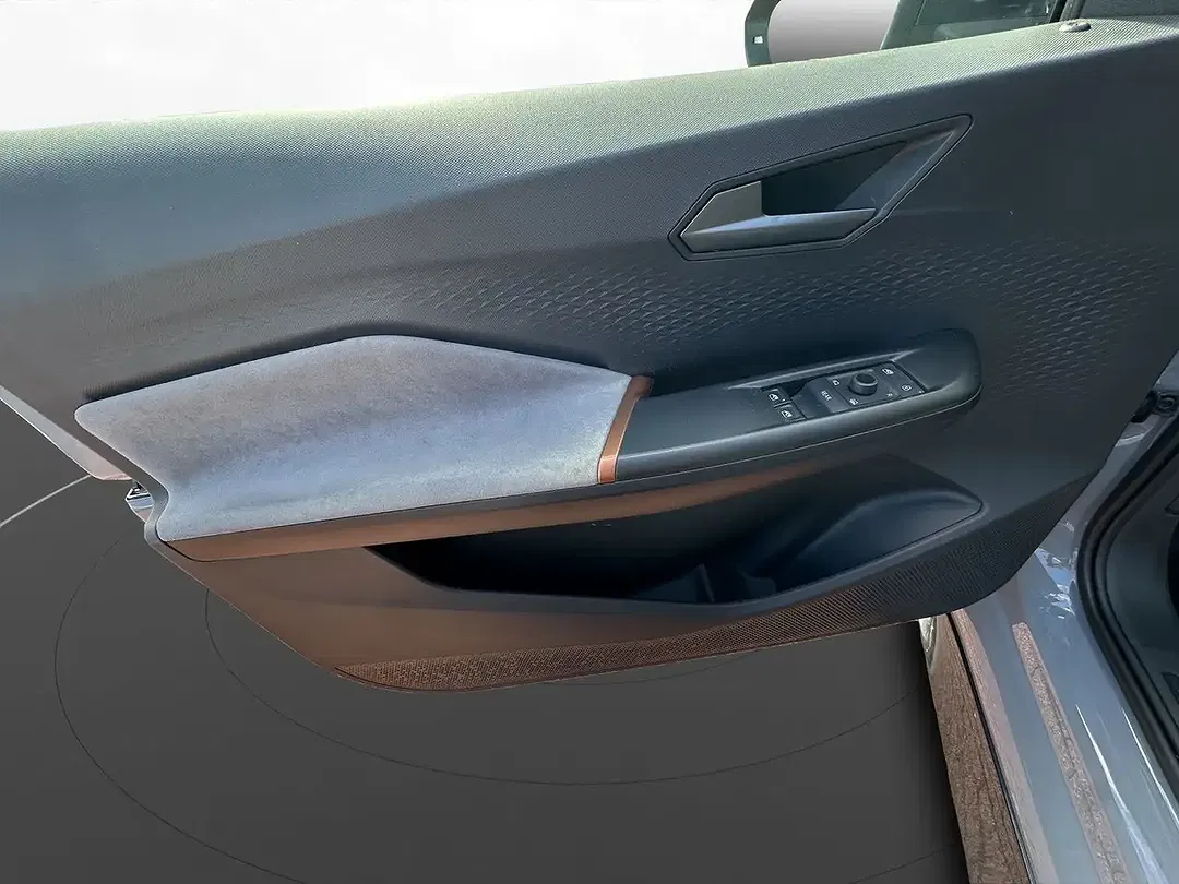CUPRA Born - Thumbnail 10