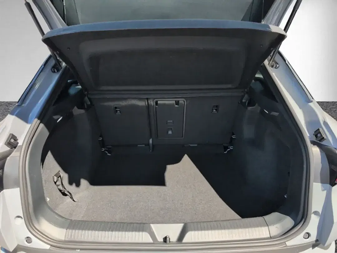 Volkswagen ID.4 Pro Performance - Thumbnail 6