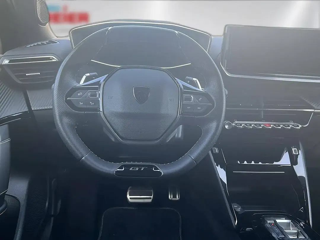 Peugeot 2008 GT - Thumbnail 12