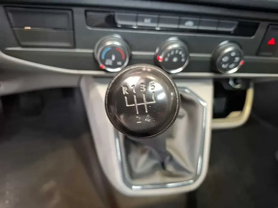 Volkswagen Transporter TDI 4Motion - Thumbnail 14