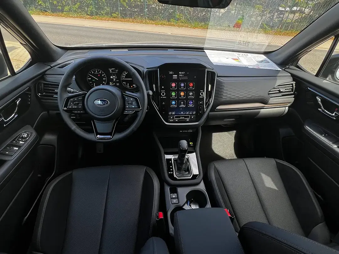 Subaru Forester 2.0 Hybrid Platinum - Thumbnail 14