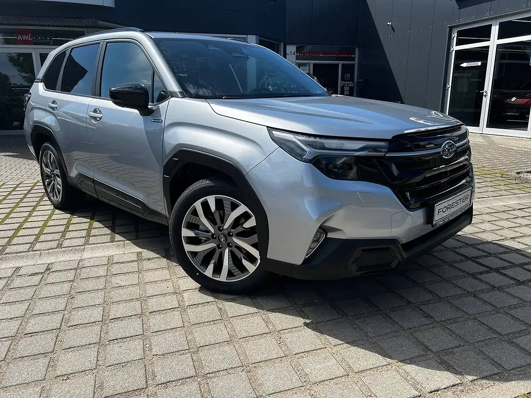 Subaru Forester 2.0 Hybrid Platinum - Thumbnail 6