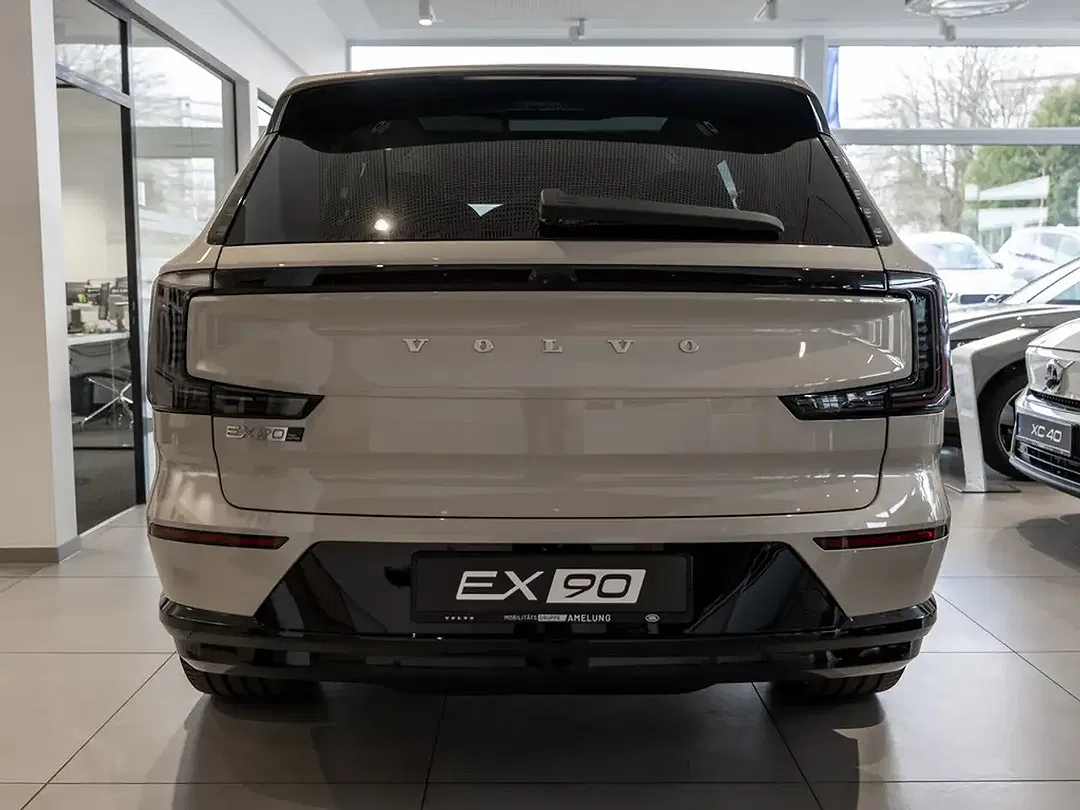Volvo EX90 AWD Twin Motor Ultra - Thumbnail 4