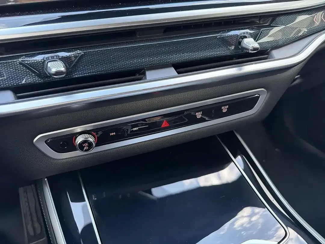 BMW X5 xDrive M Sport Pro - Thumbnail 12
