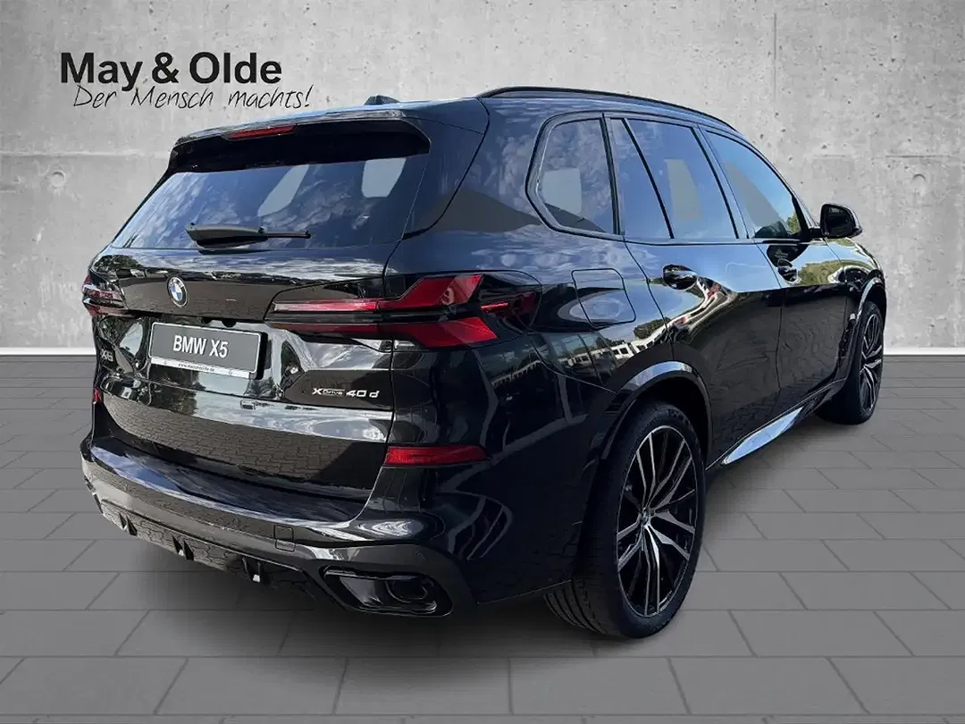 BMW X5 xDrive M Sport Pro - Thumbnail 3