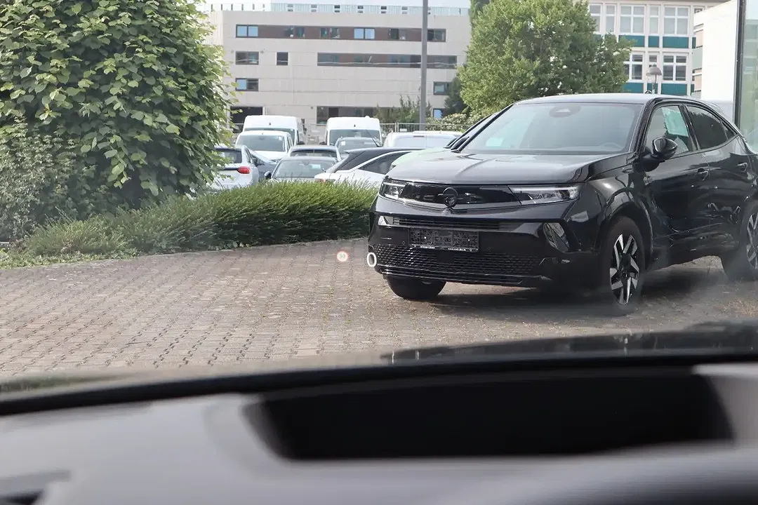 Opel Astra 1.2 GS Matrix LED - Thumbnail 10