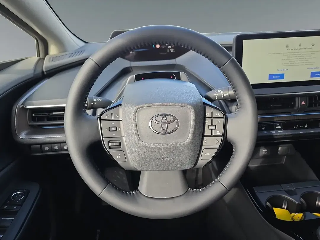 Toyota Prius Executive - Thumbnail 12