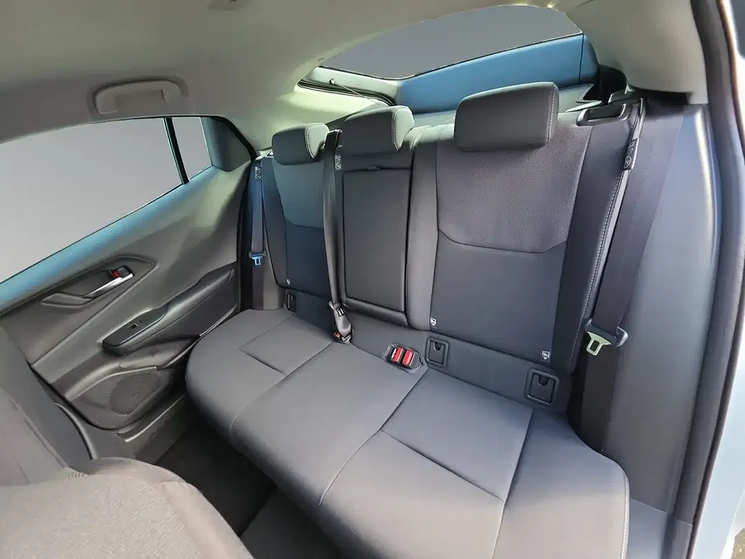 Toyota Prius Executive - Thumbnail 13