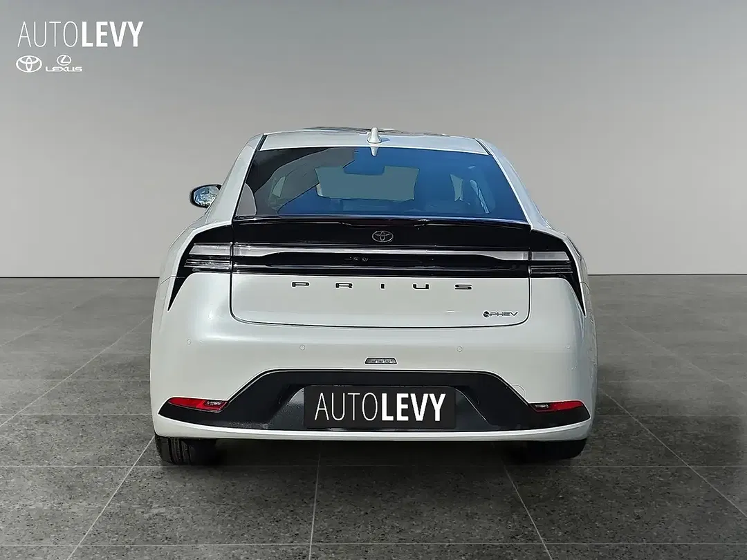 Toyota Prius Executive - Thumbnail 4