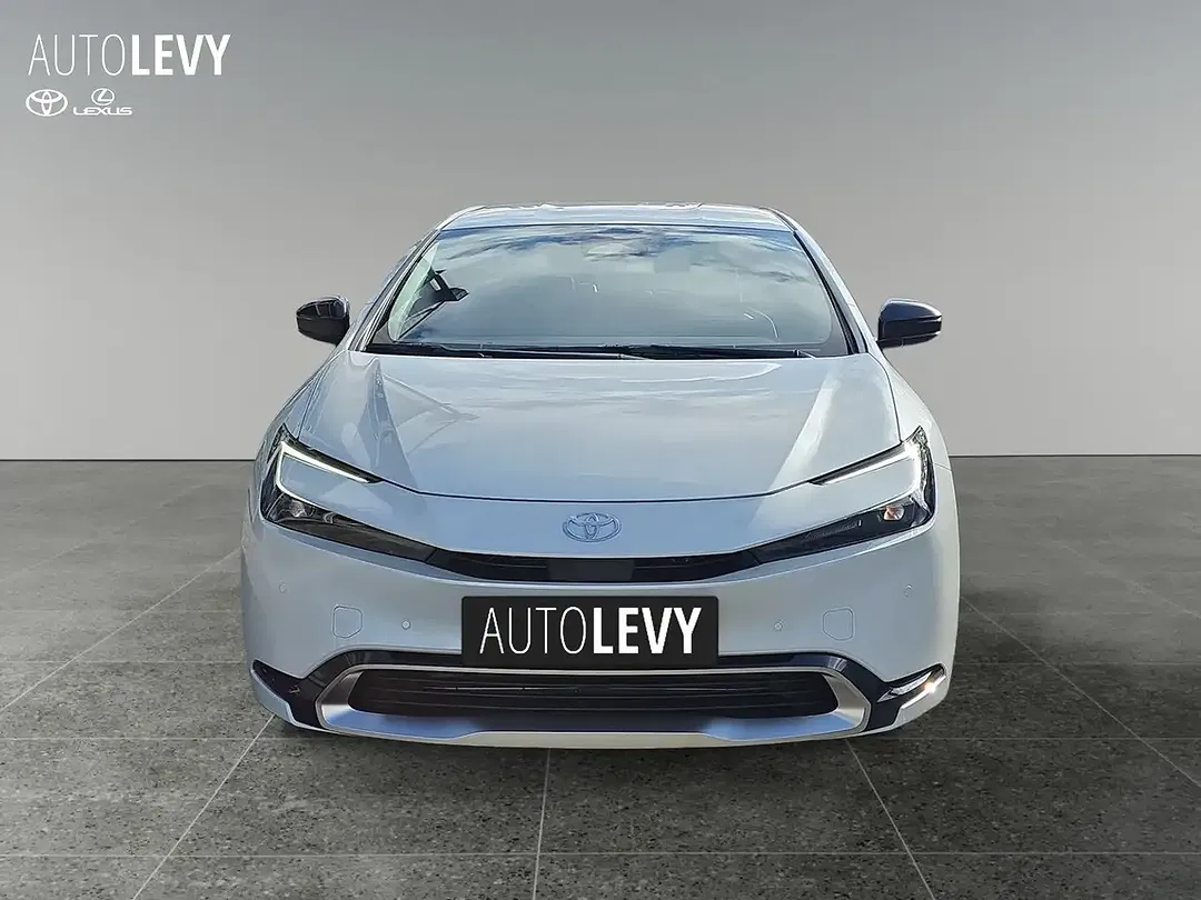 Toyota Prius Executive - Thumbnail 8
