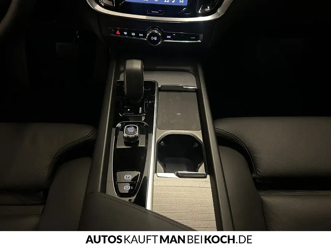 Volvo V60 B4 Plus Dark - Thumbnail 9