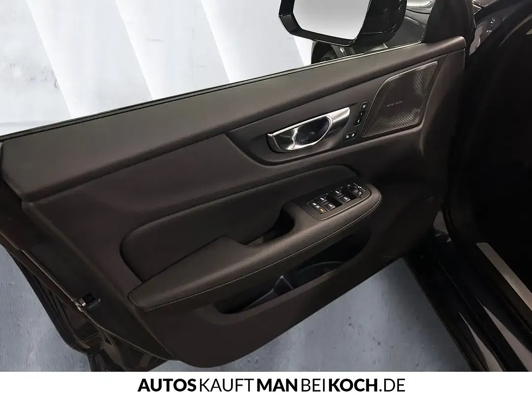 Volvo V60 B4 Plus Dark - Thumbnail 12