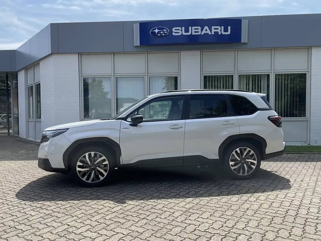 Subaru Forester AWD Platinum - Thumbnail 6
