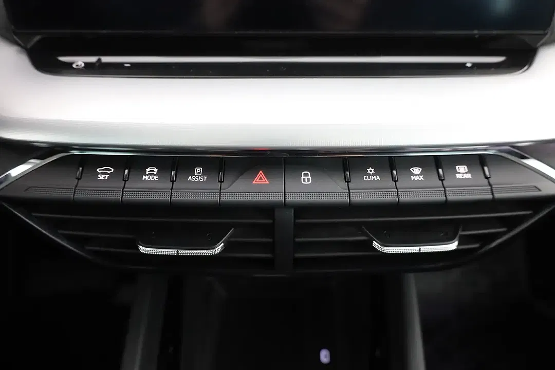 Skoda Octavia 2.0 TDI DSG Combi Ambition - Thumbnail 12