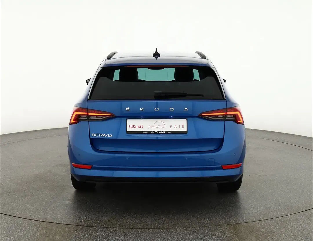 Skoda Octavia 2.0 TDI DSG Combi Ambition - Thumbnail 4