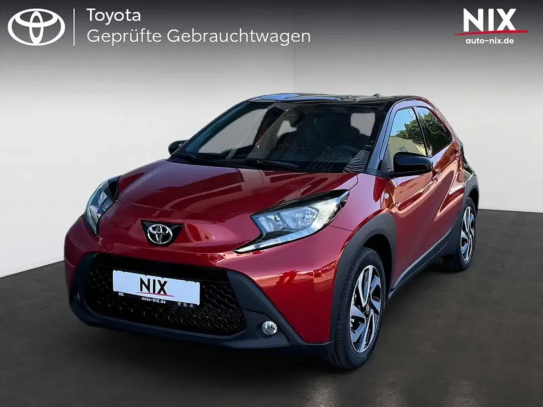 Toyota Aygo X AUT Teamplayer - Thumbnail 1