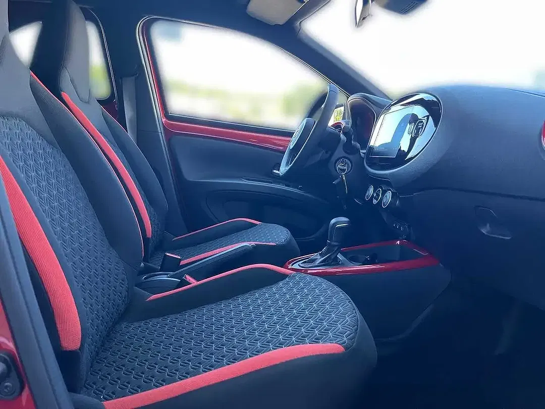Toyota Aygo X AUT Teamplayer - Thumbnail 6