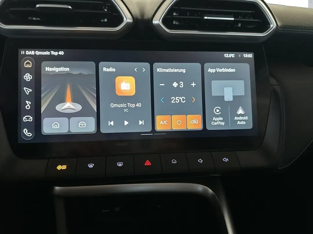 MG ZS 1.5 Hybrid+ Luxury - Thumbnail 12