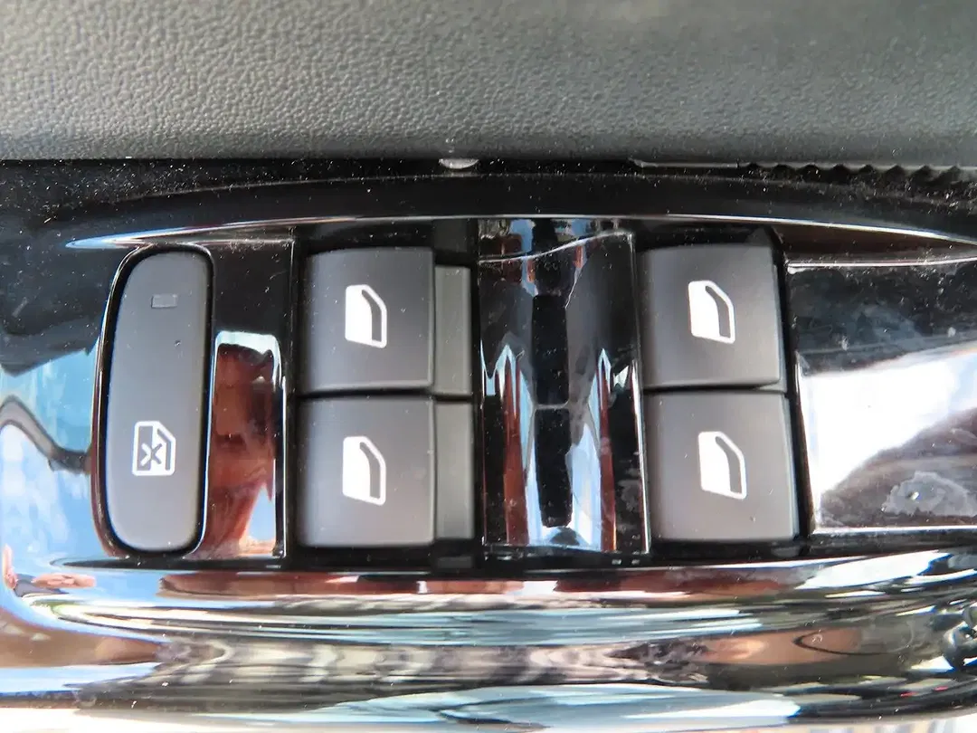 Citroen C3 Shine - Thumbnail 9