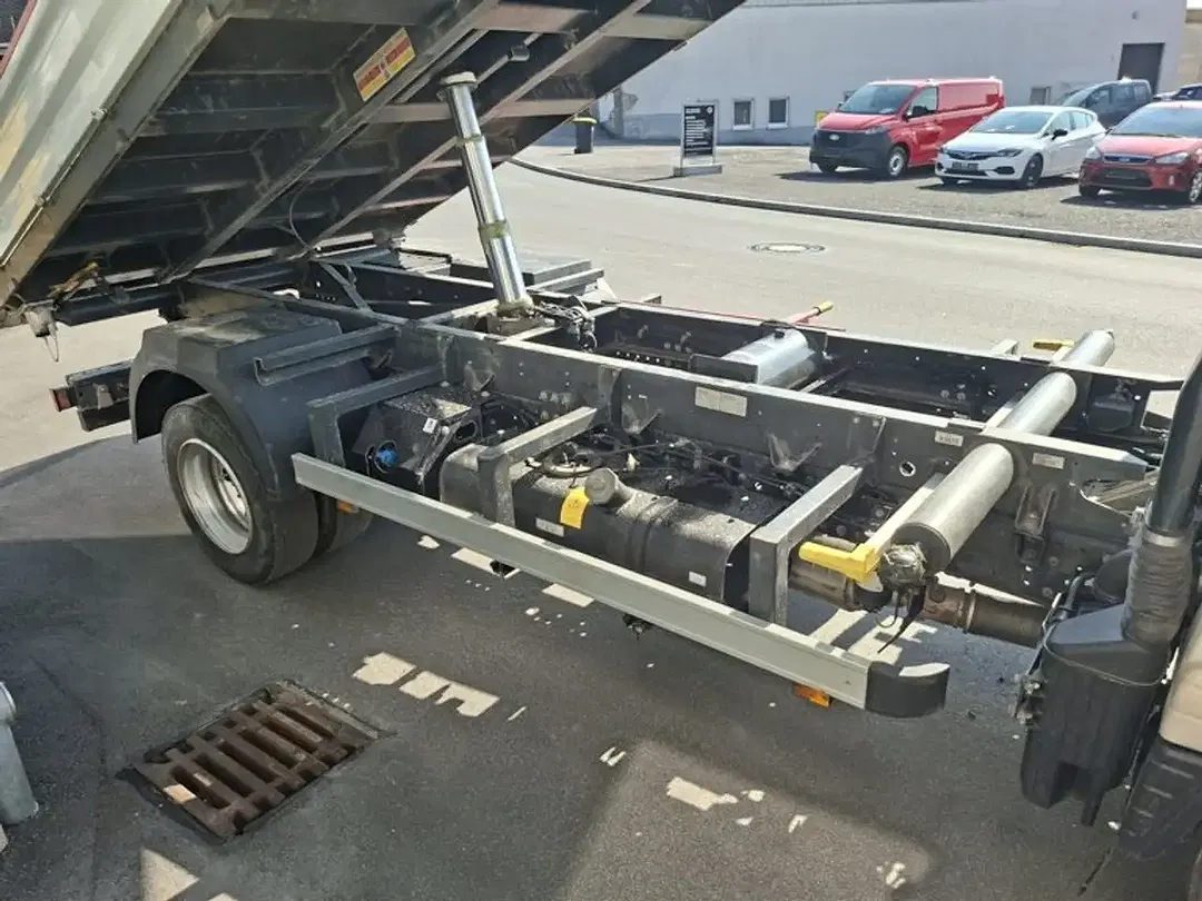Mitsubishi Canter - Thumbnail 24