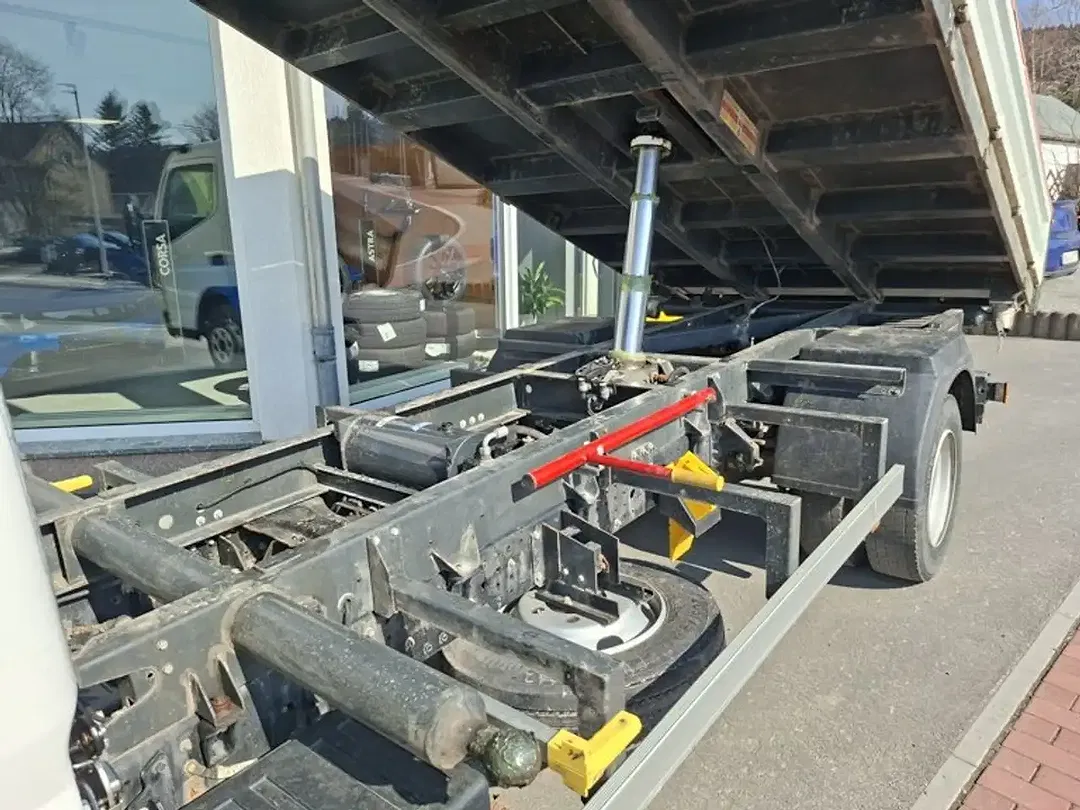 Mitsubishi Canter - Thumbnail 26