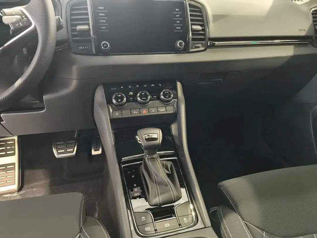 Skoda Karoq 1.5 TSI DSG Sportline - Thumbnail 11