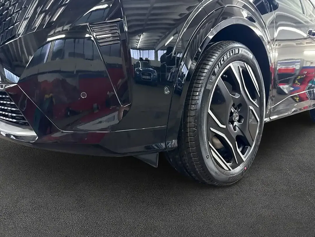 Peugeot 5008 4x4 GT Exclusive - Thumbnail 6