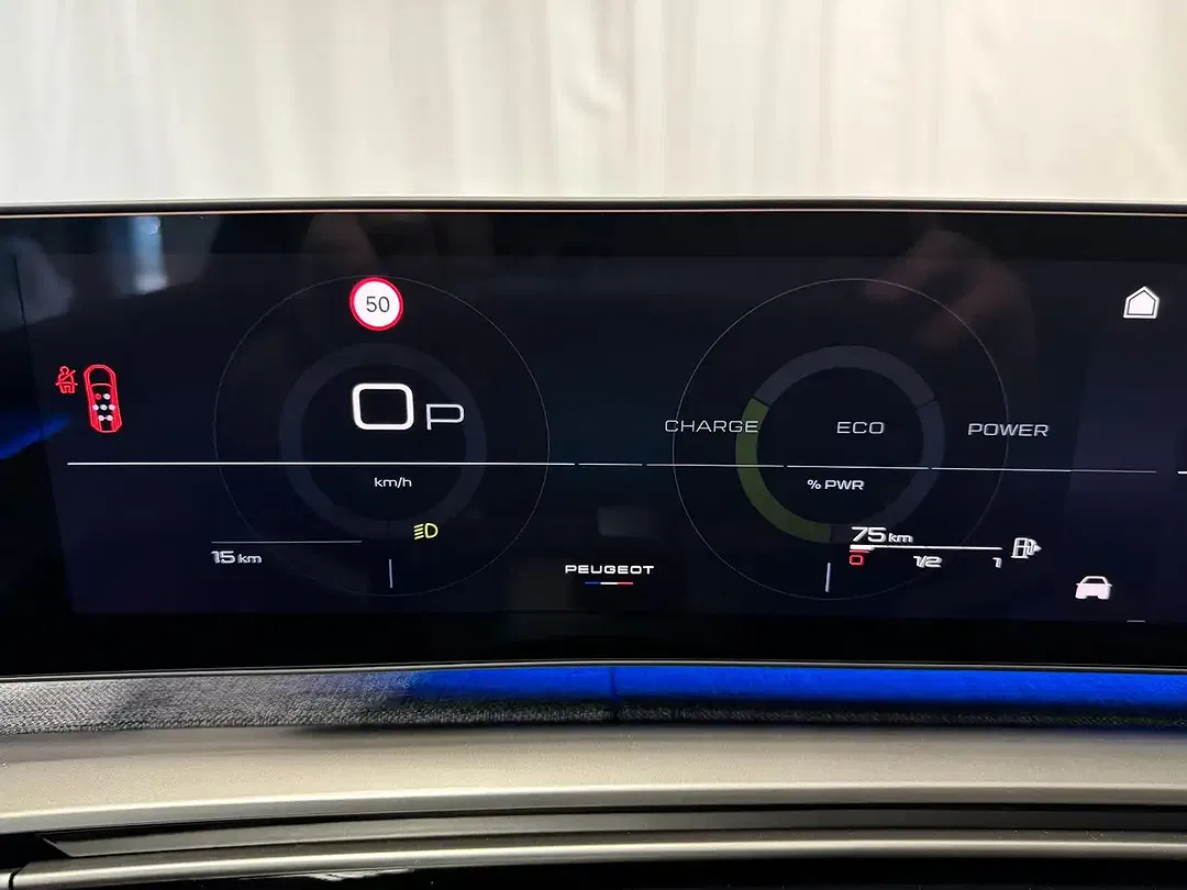 Peugeot 5008 145 Hybrid GT Exclusive - Thumbnail 14