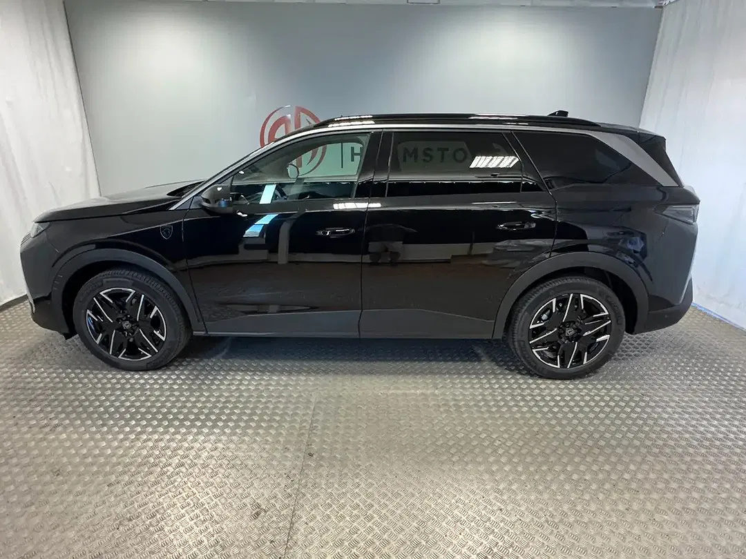 Peugeot 5008 145 Hybrid GT Exclusive - Thumbnail 3