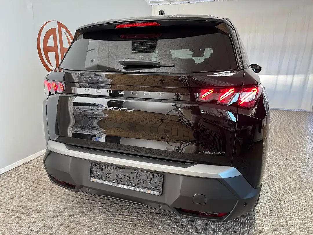 Peugeot 5008 145 Hybrid GT Exclusive - Thumbnail 5