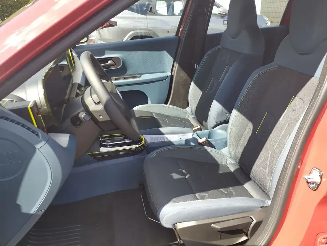 Fiat Grande Panda RED - Thumbnail 10