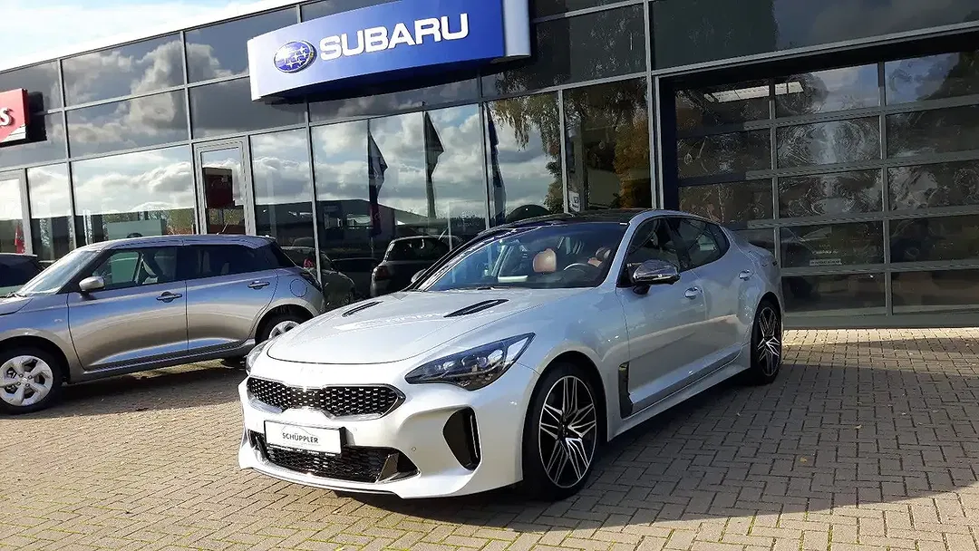 Kia Stinger 3.3 AWD GT - foto 1