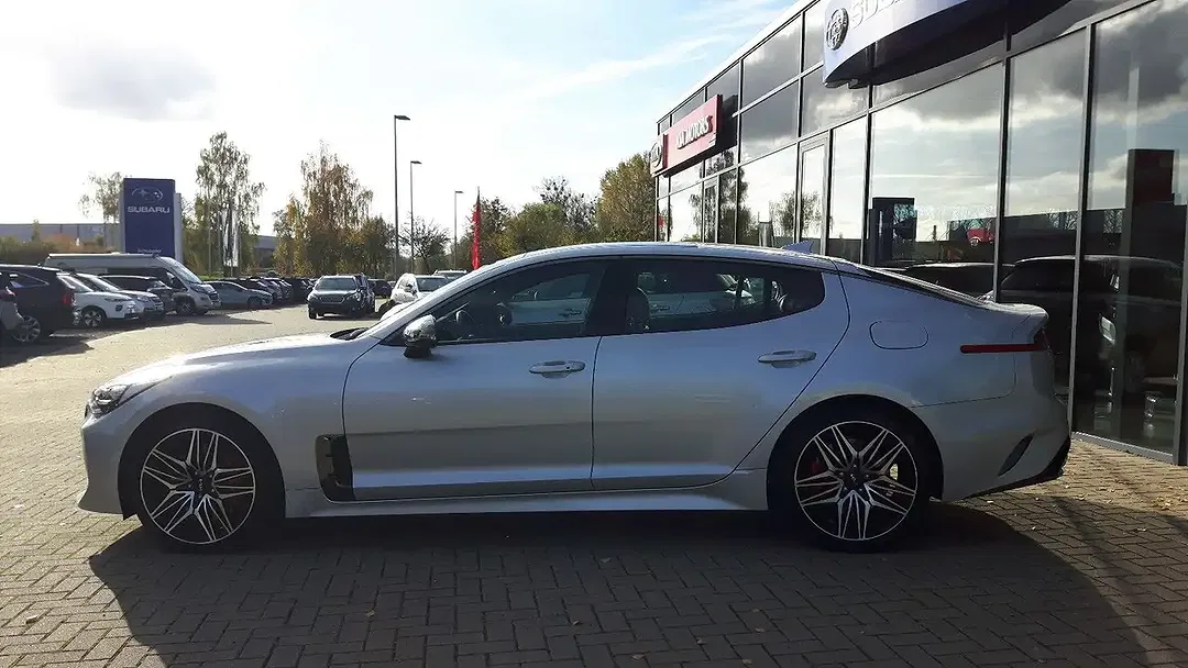 Kia Stinger 3.3 AWD GT - Thumbnail 6