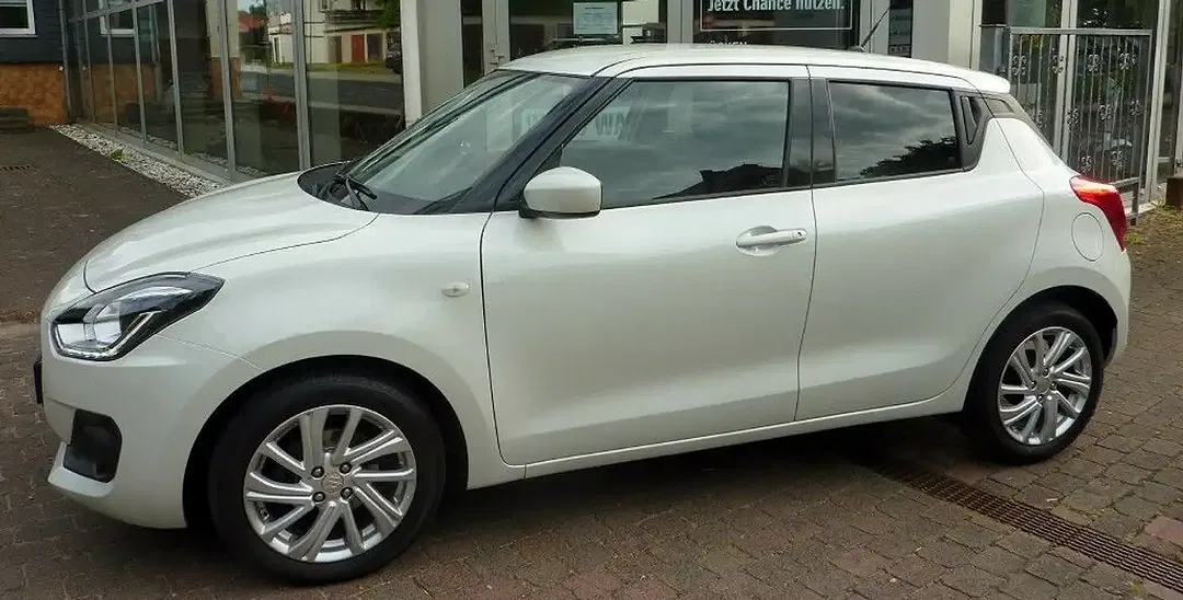 Suzuki Swift Hybrid Comfort - foto 2