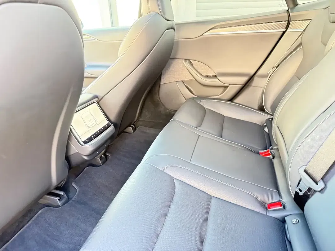 Tesla Model S Plaid - foto 15