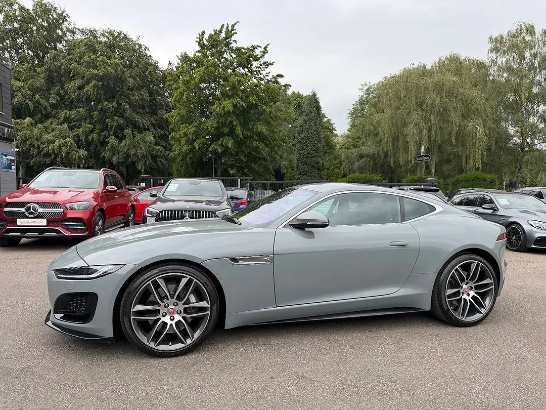 Jaguar F-Type P300 R-Dynamic - foto 15