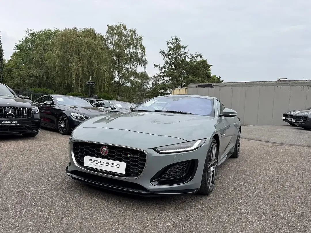 Jaguar F-Type P300 R-Dynamic - Thumbnail 9
