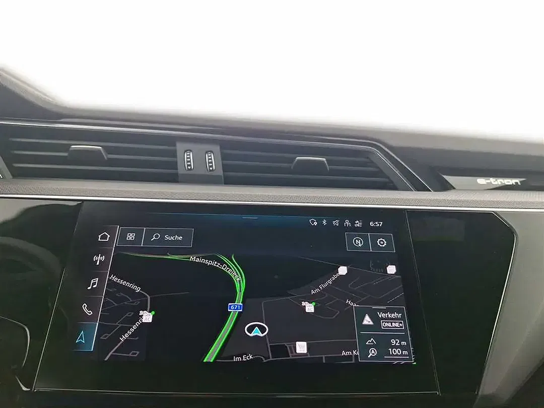 Audi Q8 e-tron 55 quattro Sportback S line - Thumbnail 11